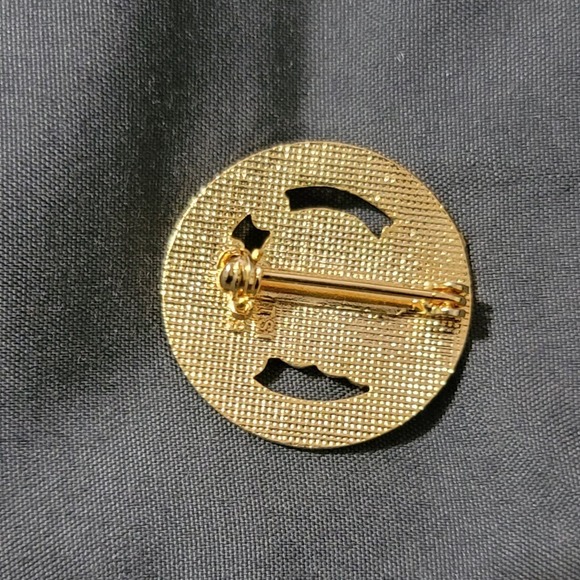 Vtg Ski Mammoth Mountain California Lapel Pin - Picture 2 of 2